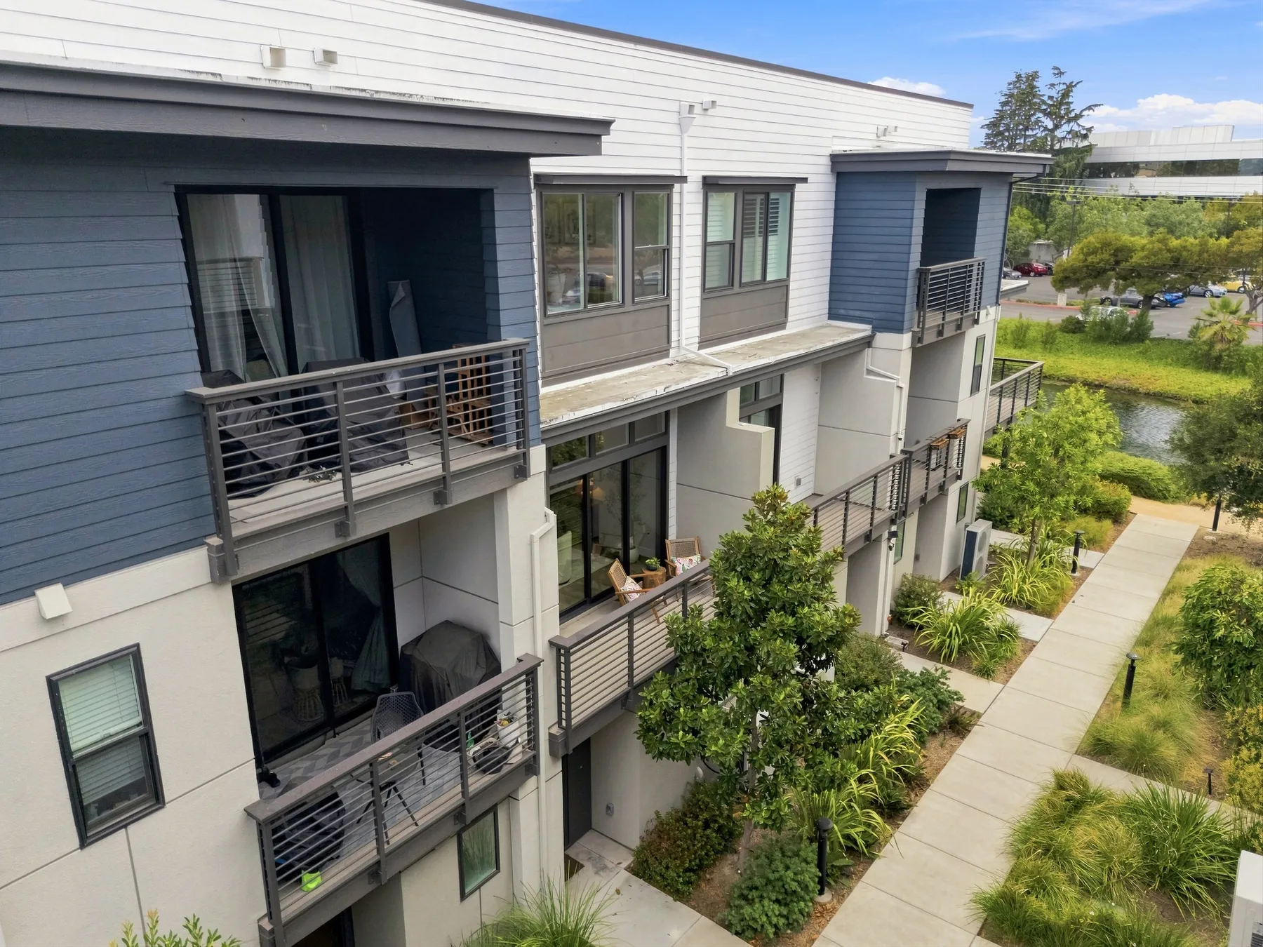 Photo 13 of 63, 185 Waters Park Cir, San Mateo, CA 94403