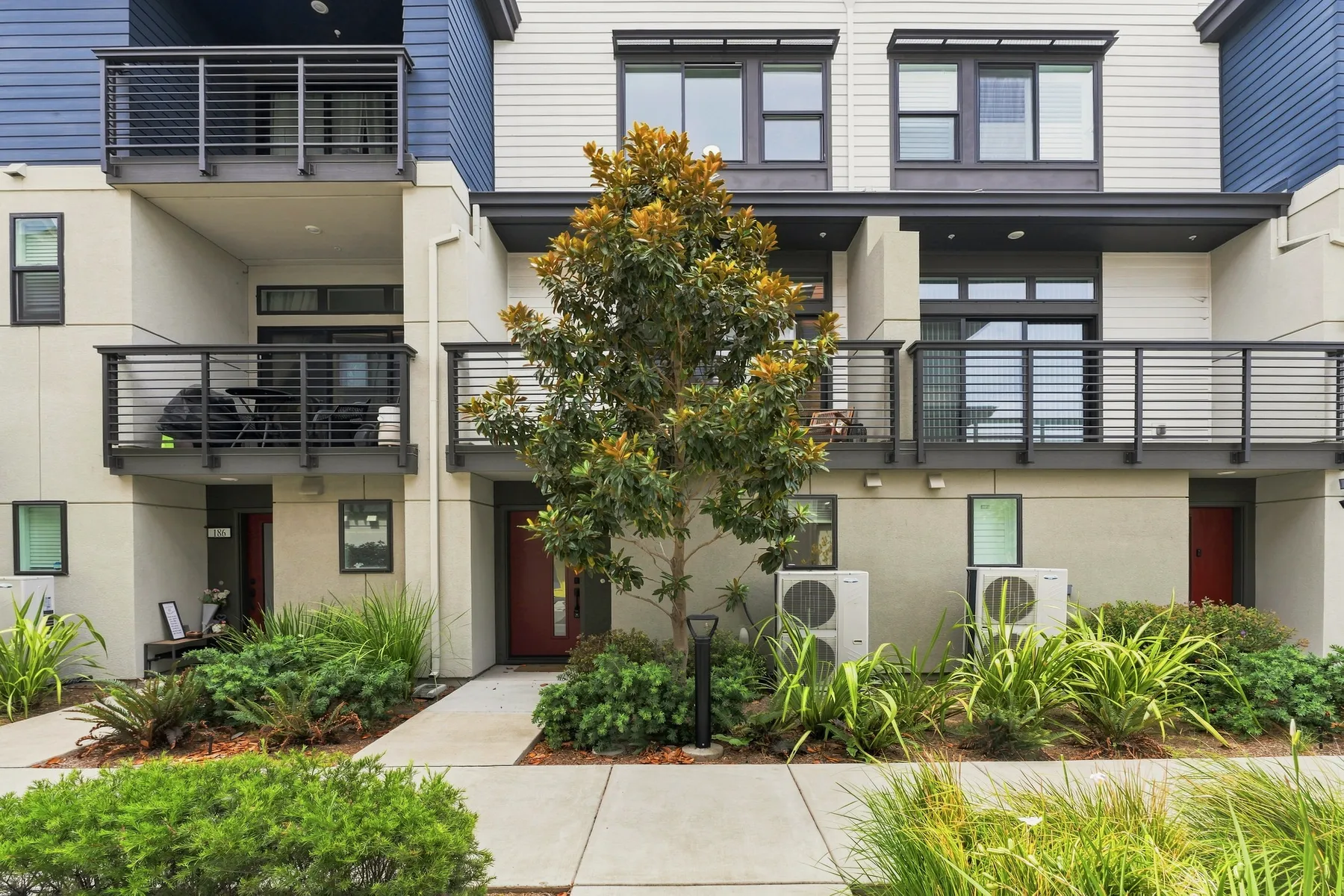 Photo 14 of 63, 185 Waters Park Cir, San Mateo, CA 94403