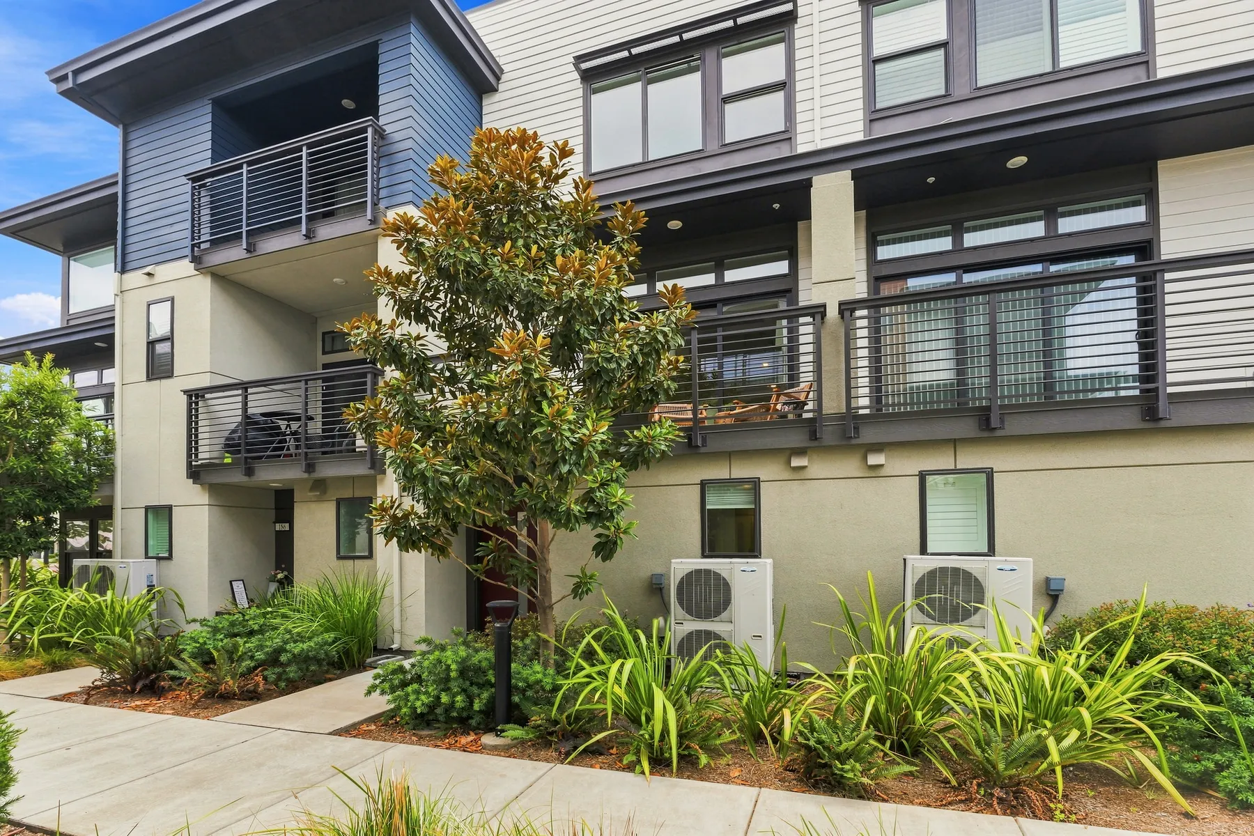 Photo 15 of 63, 185 Waters Park Cir, San Mateo, CA 94403