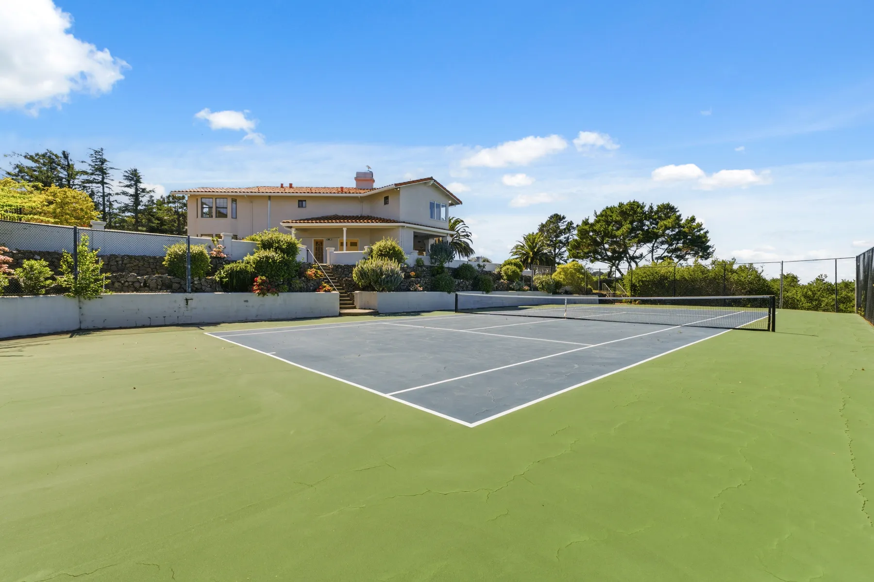Photo 34 of 130, 200 Tobin Clark Dr, Hillsborough, CA 94010
