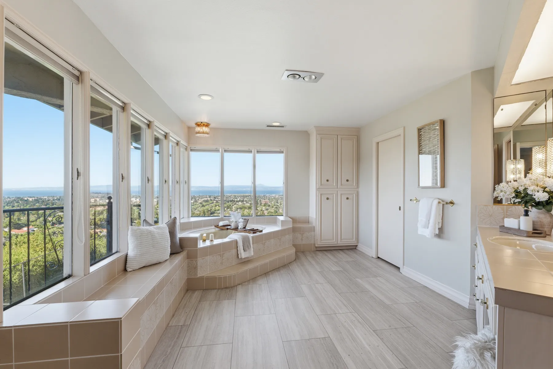 Photo 126 of 130, 200 Tobin Clark Dr, Hillsborough, CA 94010