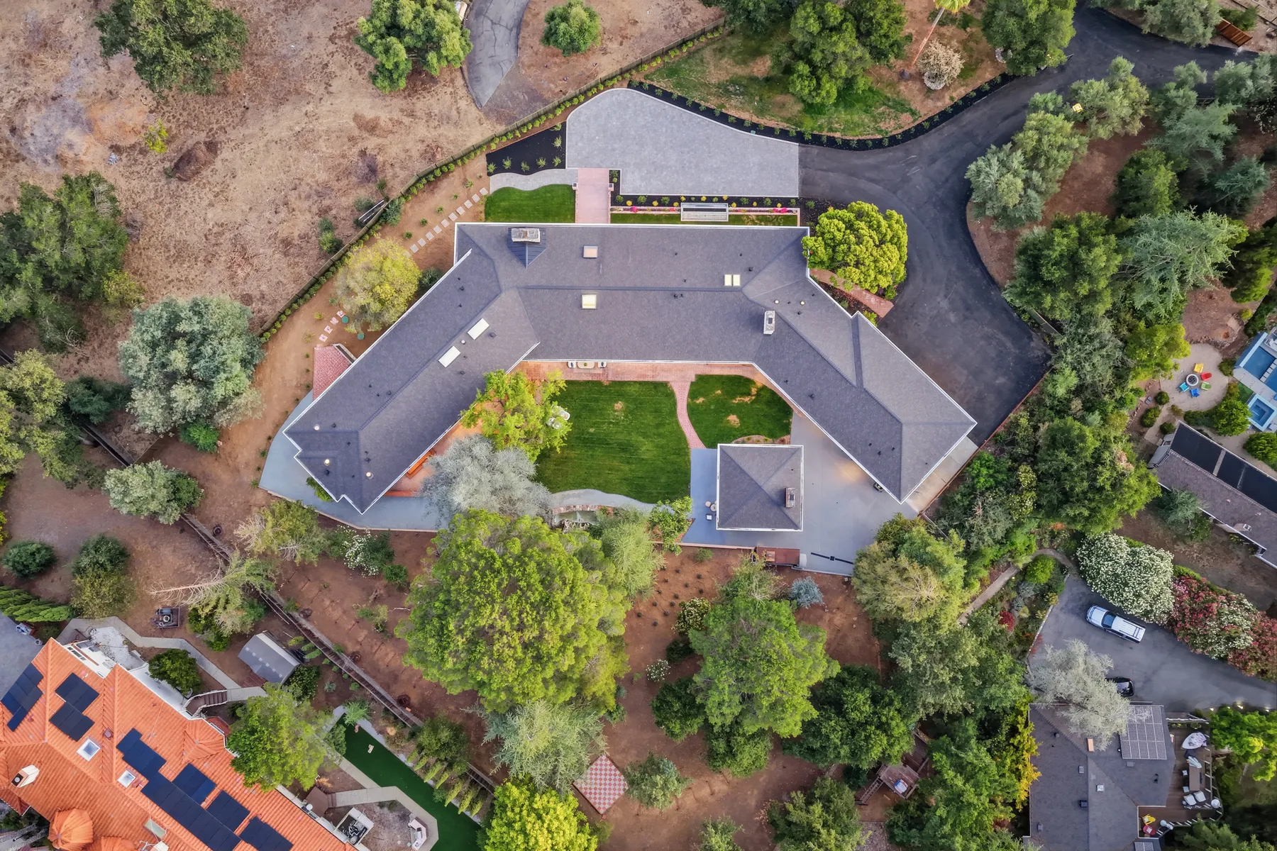 Photo 7 of 146, 26201 Dori Ln, Los Altos Hills, CA 94022