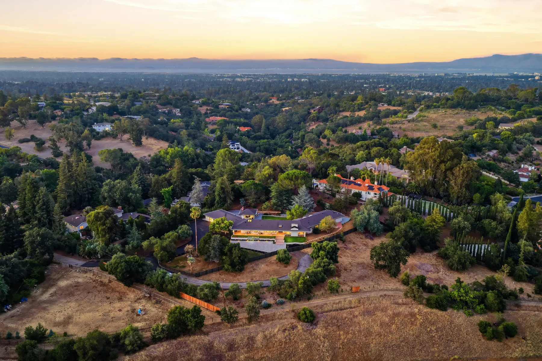 Photo 9 of 146, 26201 Dori Ln, Los Altos Hills, CA 94022