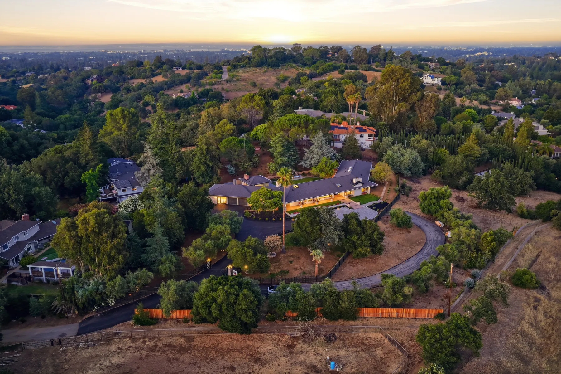 Photo 11 of 146, 26201 Dori Ln, Los Altos Hills, CA 94022