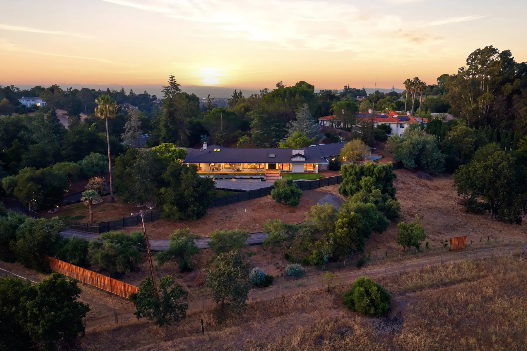 Photo 13 of 146, 26201 Dori Ln, Los Altos Hills, CA 94022