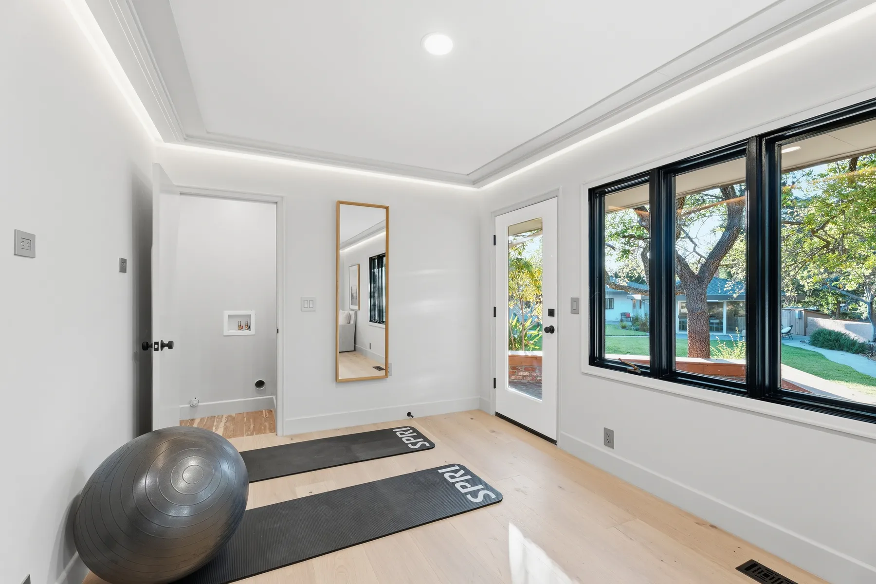 Photo 20 of 146, 26201 Dori Ln, Los Altos Hills, CA 94022
