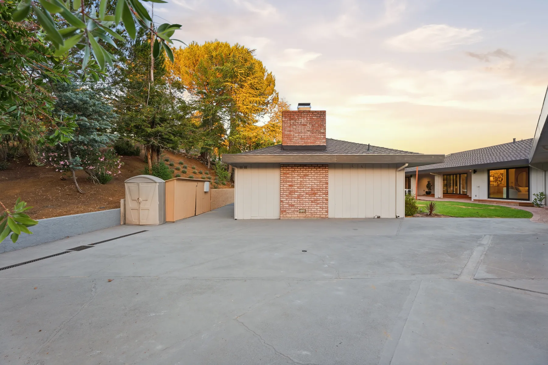 Photo 110 of 146, 26201 Dori Ln, Los Altos Hills, CA 94022