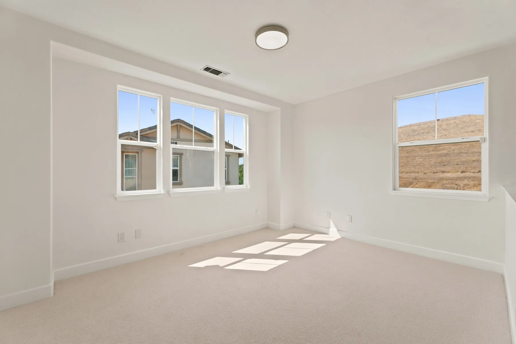 Photo 33 of 56, 7072 Goldenspur Loop, San Jose, CA 95138