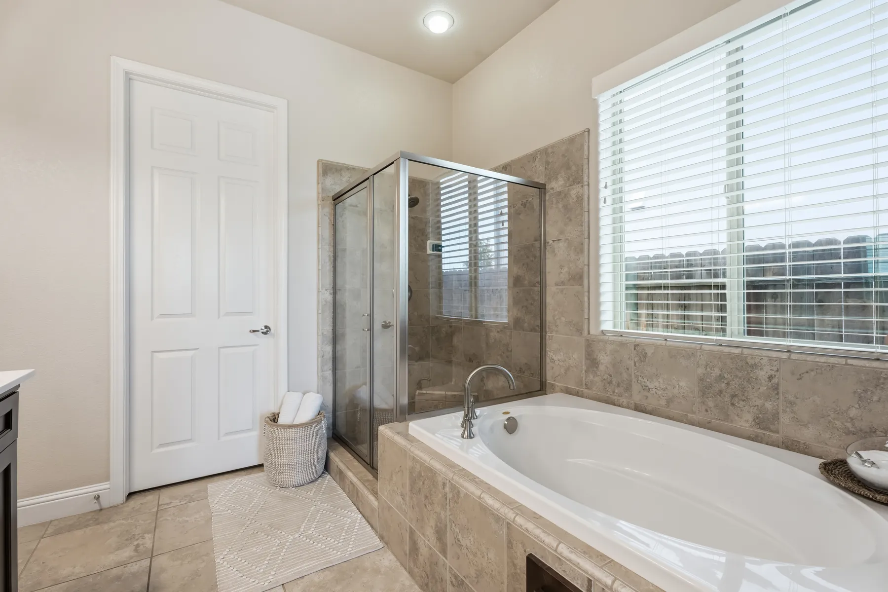 Photo 31 of 62, 1850 East Green Sage Avenue, Fresno, CA 93730