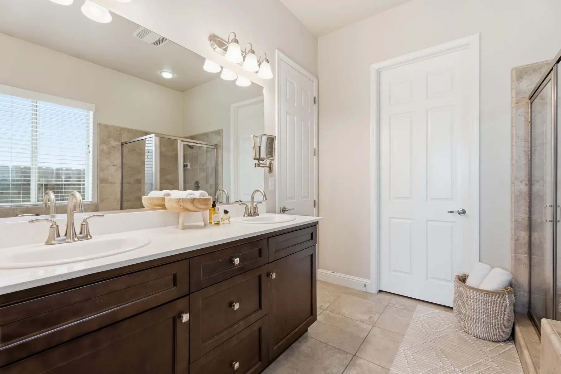 Photo 32 of 62, 1850 East Green Sage Avenue, Fresno, CA 93730