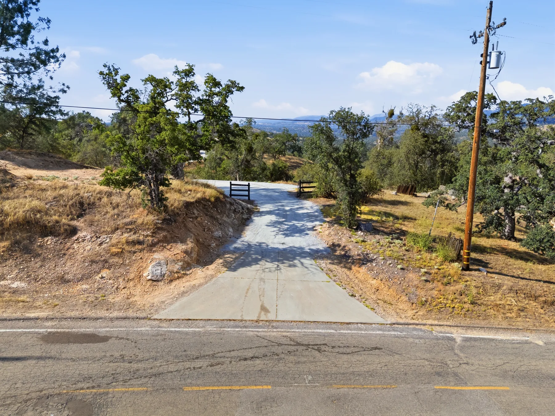 Photo 12 of 134, 41819 Lilley Mountain Dr, Coarsegold, CA 93614