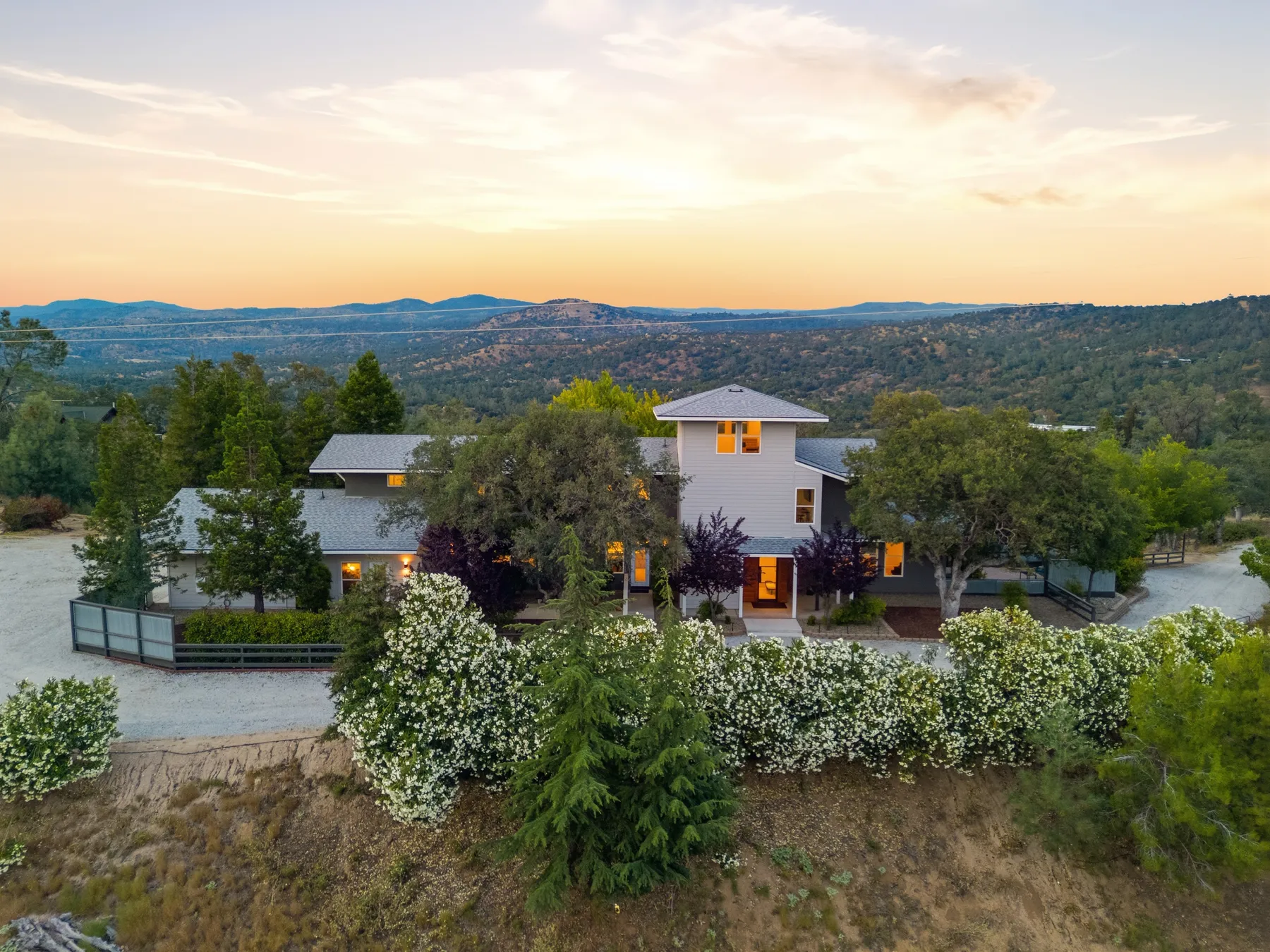 Photo 107 of 134, 41819 Lilley Mountain Dr, Coarsegold, CA 93614