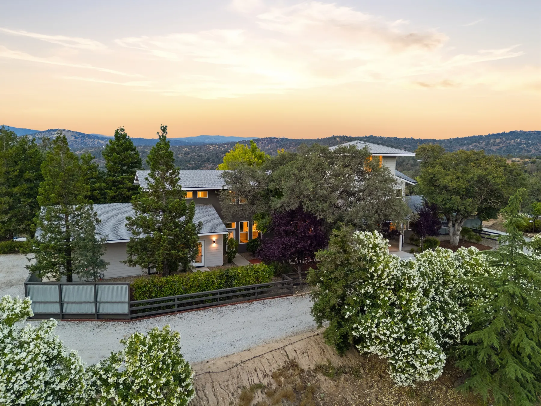 Photo 108 of 134, 41819 Lilley Mountain Dr, Coarsegold, CA 93614