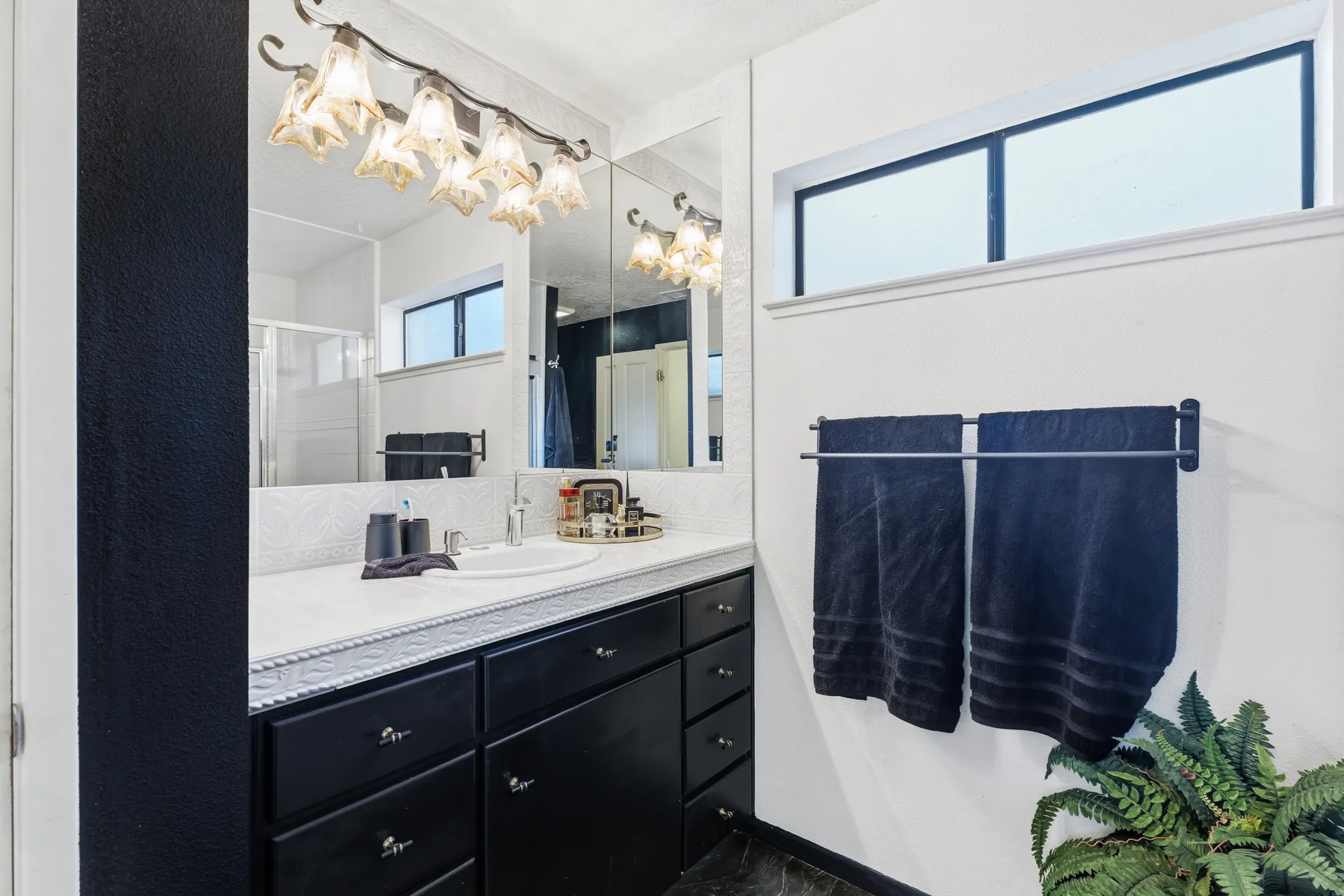 Photo 42 of 102, 5151 N Van Ness Blvd, Fresno, CA 93711