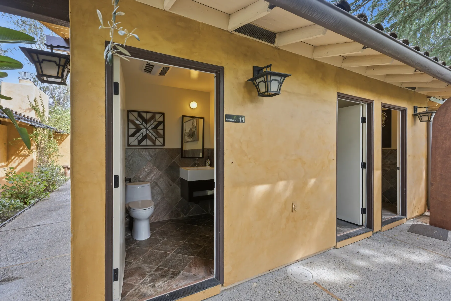 Photo 71 of 102, 5151 N Van Ness Blvd, Fresno, CA 93711