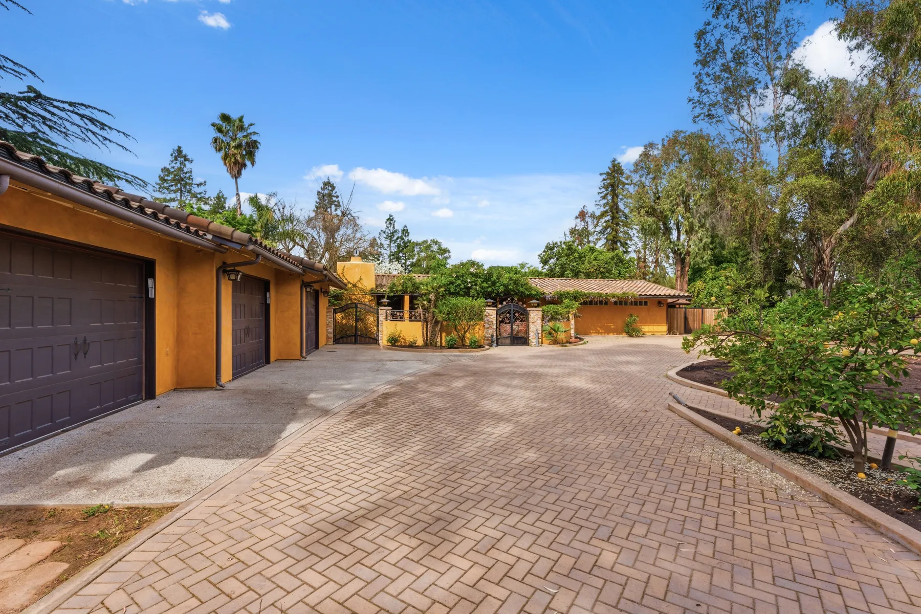 Photo 75 of 102, 5151 N Van Ness Blvd, Fresno, CA 93711