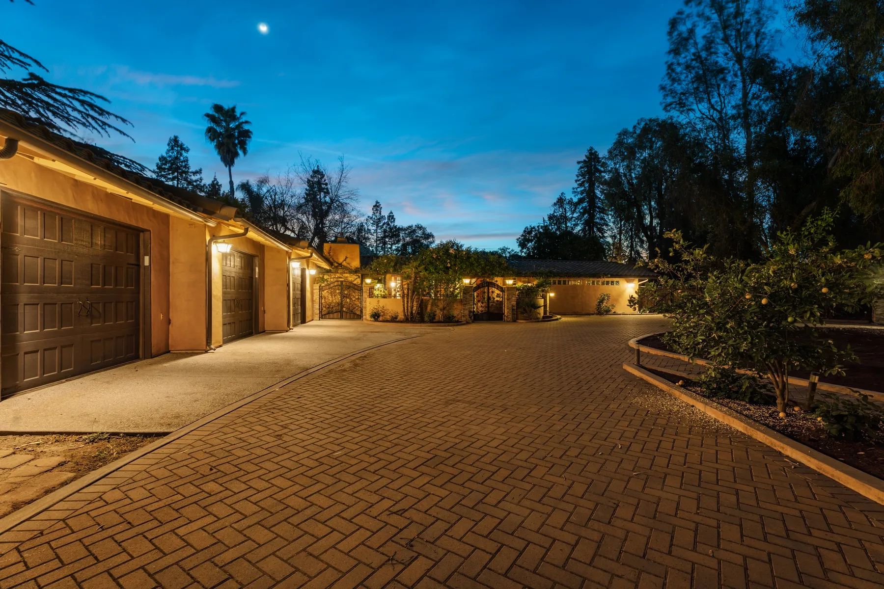 Photo 97 of 102, 5151 N Van Ness Blvd, Fresno, CA 93711