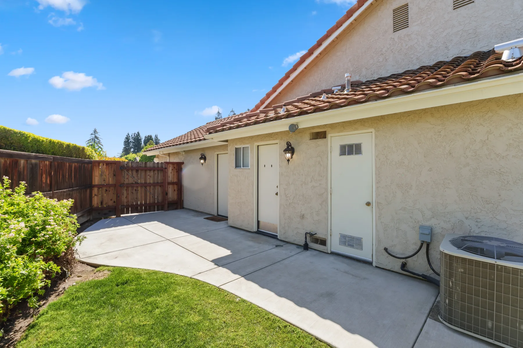 Photo 30 of 74, 7273 N Durant Ave, Fresno, CA 93711